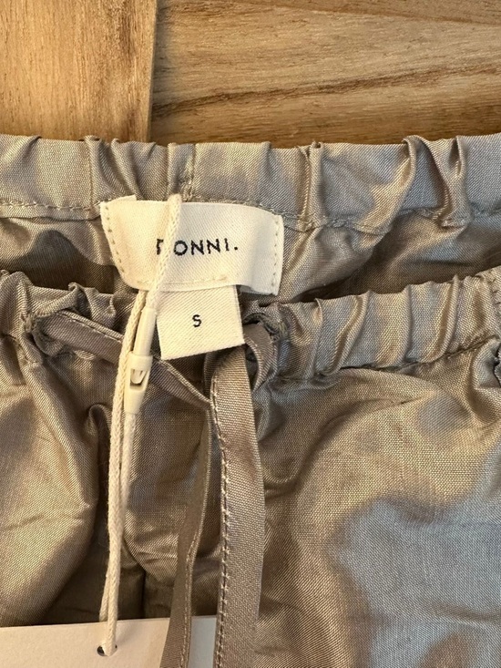Donni The Taffeta Drawstring Cargo Pant in silver size S_NWT - Picture 6 of 8